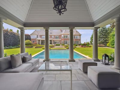 Luxury estate at 91 Fairfield Drive, King City, ON — photo 3