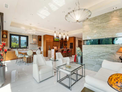 Luxury estate at 2245 Abbott Street, Kelowna, BC — photo 38