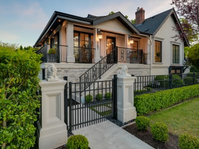 Luxury estate at 867 Victoria Avenue, Victoria, BC — photo 1