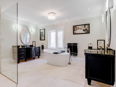 Luxury estate at 18 Elder Crescent, Hamilton, ON — photo 21