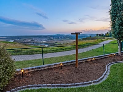 Luxury estate at 158 Gleneagles View, Cochrane, AB — photo 2