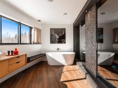 Luxury estate at 1641 Ch. De La Heronniere O — photo 10