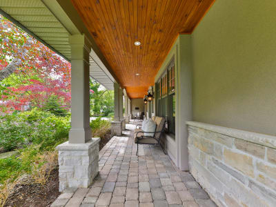 Luxury estate at 1293 Greenoaks Drive, Mississauga, ON — photo 3