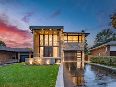 Luxury estate at 16 Ruscoe Cresecent, Toronto — photo 1