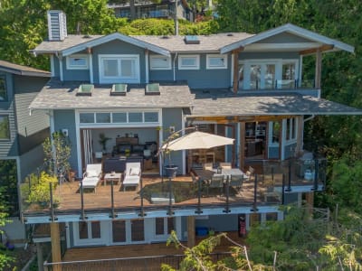 Luxury estate at 220 Panorama Road, Lions Bay, BC — photo 2