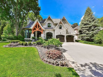 Luxury estate at 1372 Aldo Drive, Mississauga, ON — photo 2