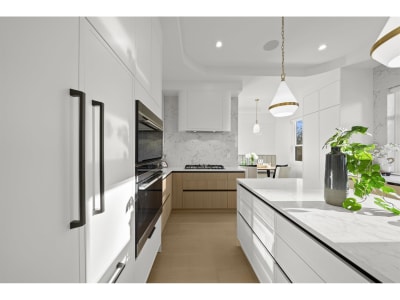Luxury estate at 16038 9a Ave, Surrey, BC — photo 5