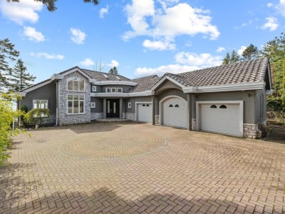 Luxury estate at 14032 Terry Road, White Rock, BC — photo 2