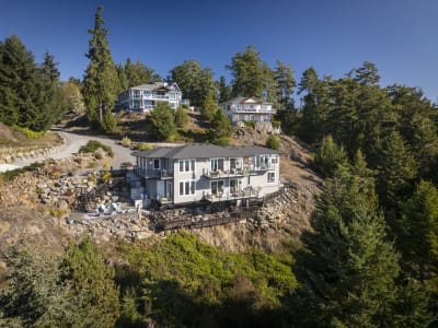 Luxury estate at 7470 Thornton Heights, Sooke, BC — photo 5
