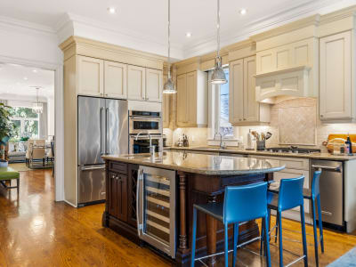 Luxury estate at 249 Bedford Park Avenue, Toronto, ON — photo 10