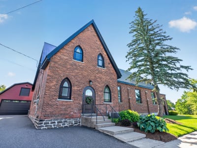 Luxury estate at 45 McMurray Street, Bracebridge, ON — photo 23