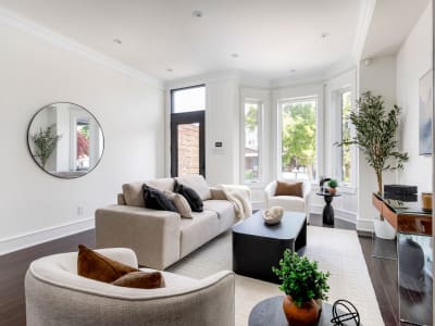 Luxury estate at 38 Wyndham Street, Toronto, ON — photo 4