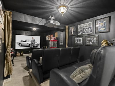 Luxury estate at 8208 Government Road, Burnaby — photo 43