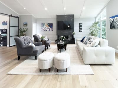 Luxury estate at 204 Pump Hill View SW, Calgary, AB — photo 19