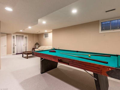 Luxury estate at 223 Briar Hill Crescent, Hamilton, ON — photo 21