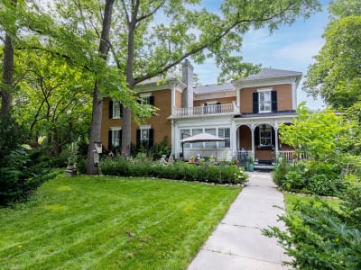 Luxury estate at 103 Thomas Street, Milton, ON — photo 1