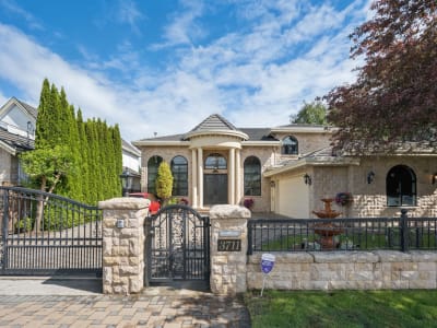 Luxury estate at 3711 Ullsmore Avenue, Richmond, BC — photo 2