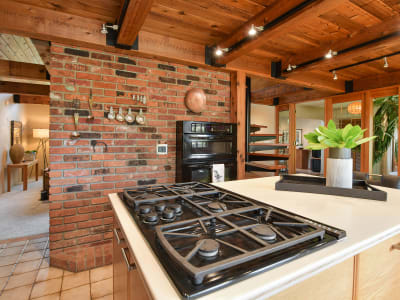 Luxury estate at 4740 Beaverdale Road, Victoria, BC — photo 46