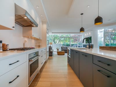 Luxury estate at 403 Beach Crescent, Vancouver, BC — photo 6