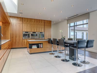 Luxury estate at 2457 Av. Joseph-Edouard-Samson, Montreal — photo 8