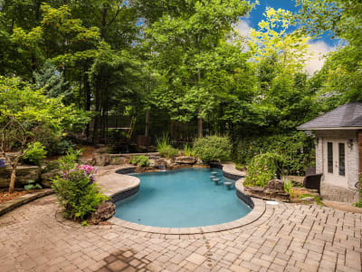Luxury estate at 53 Av. du Bel-Horizon, Sainte-Julie, QC — photo 25