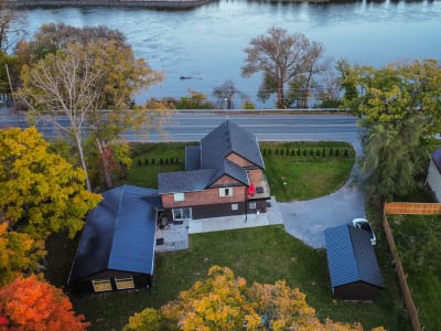 Luxury estate at 824 Trenton Frankford Road, Quinte West, ON — photo 1