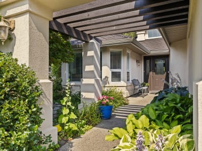 Luxury estate at 3889 Gallaghers Grange, Kelowna, BC — photo 2