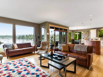 Luxury estate at Brentwood Bay, BC — photo 38