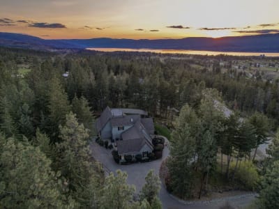 Luxury estate at 2957 Harvard Road, Kelowna, BC — photo 3