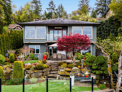 Luxury estate at Brentwood Bay, BC — photo 6