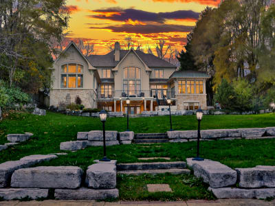 Luxury estate at Burlington — photo 2