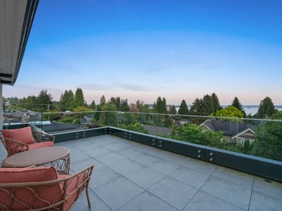 Luxury estate at 2540 Mathers Avenue, West Vancouver, BC — photo 38