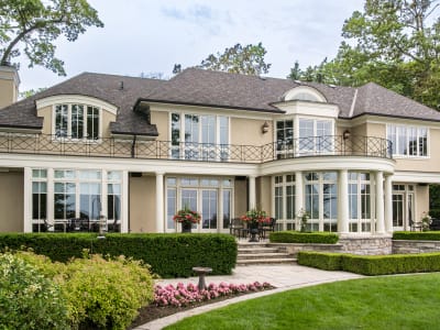 Luxury estate at 6 Ennisclare Drive West, Oakville, ON — photo 2
