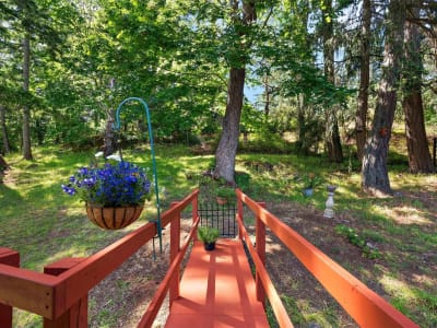Luxury estate at 1649 Charlton Road, Victoria, BC — photo 13
