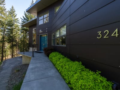 Luxury estate at 324 Clifton Road, Kelowna, BC — photo 4