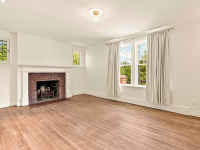 Luxury estate at 427 Rue Victoria, Sherbrooke, QC — photo 16