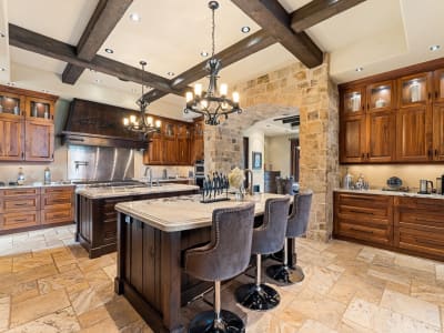 Luxury estate at 4303 Takla Road, Kelowna, BC — photo 10
