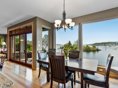 Luxury estate at Brentwood Bay, BC — photo 44