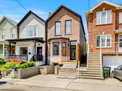 Luxury estate at 38 Wyndham Street, Toronto, ON — photo 1