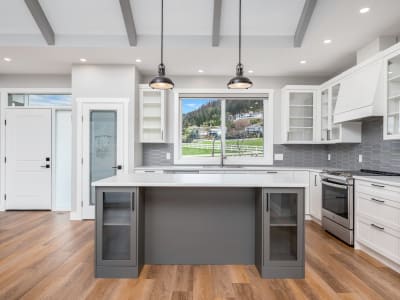 Luxury estate at 8000 Bench Row Road, Vernon, BC — photo 18