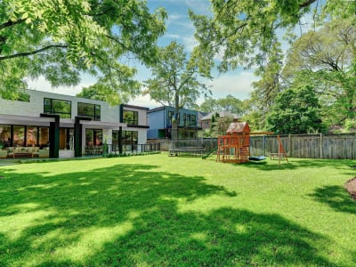 Luxury estate at 53 Royalavon Crescent, Toronto — photo 18