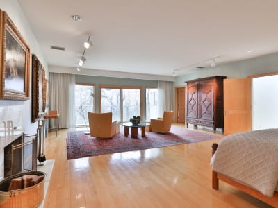 Luxury estate at 937 Whittier Crescent, Mississauga, ON — photo 16
