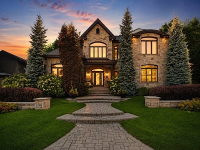 Luxury estate at 392 Rue du Saphir, Granby, QC — photo 1