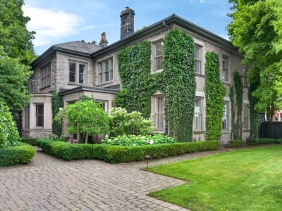 Luxury estate at 77 Claremont Drive, Hamilton, ON — photo 1