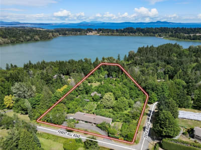 Luxury estate at 5489 Forest Hill Road, Victoria, BC — photo 2