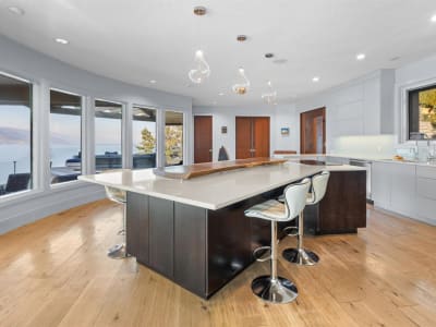 Luxury estate at 2100 Dewdney Road, Kelowna, BC — photo 7