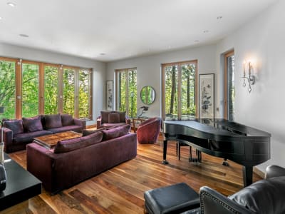 Luxury estate at 5308 Lakeshore Road, Kelowna, BC — photo 17