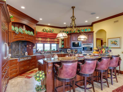 Luxury estate at 240046 Township Road 284, Kneehill County, AB — photo 25