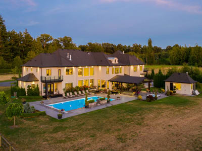 Luxury estate at 687 204 Street, Langley Township, BC — photo 30