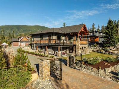 Luxury estate at 7343 Lake Front Pl, Cowichan Valley, BC — photo 1